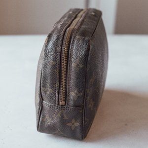 Louis Vuitton vintage 80s toiletry case
